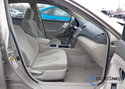 2008 Toyota Camry z USA, uszkodzony, nr VIN 4T1BE46K88U260348